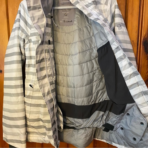 Women’s mountain Hardwear insulated Barnsy jacket - Picture 2 of 3